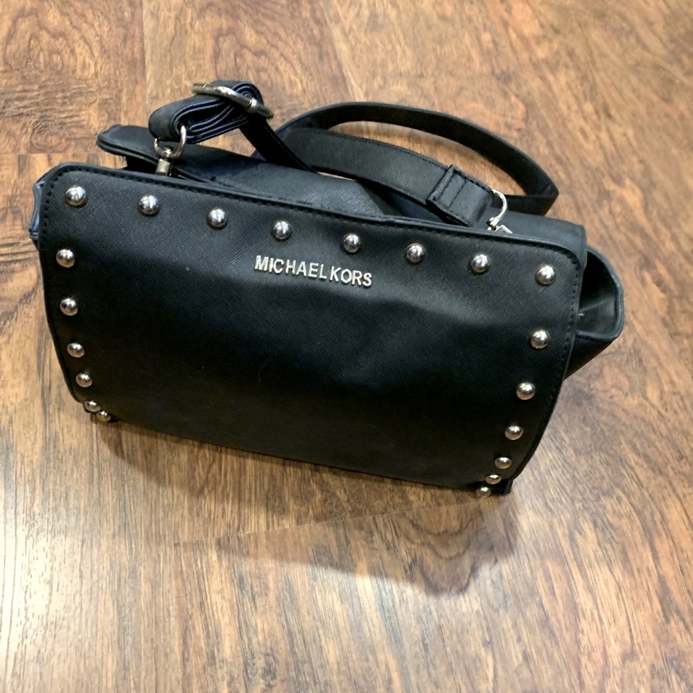 Michael kors cross body bag